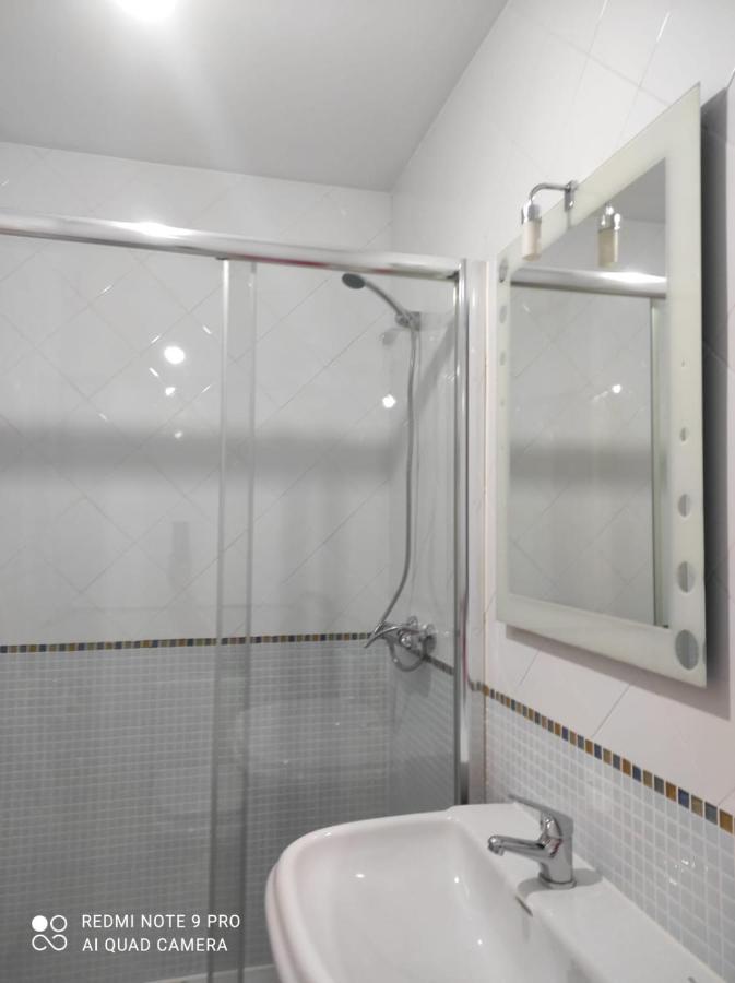 Atico Cuntis Thermae Luaran gambar